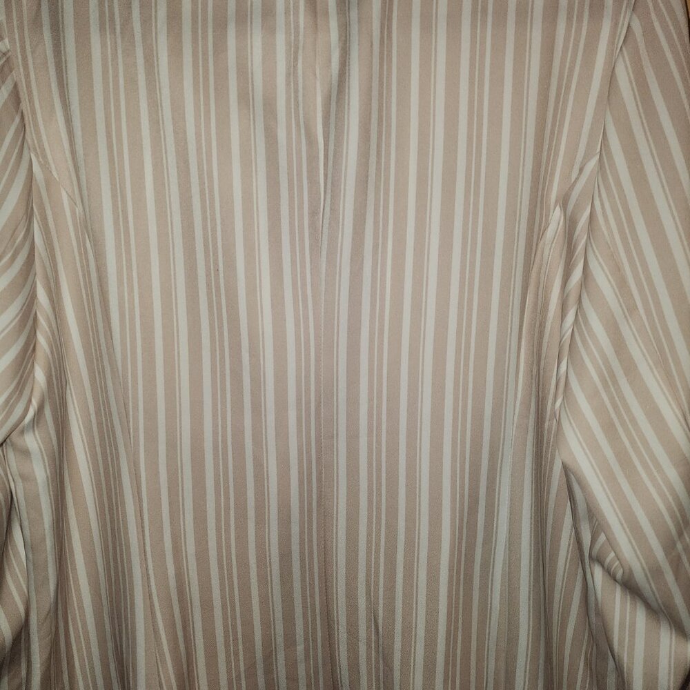 Blazer - Picture 2 of 6